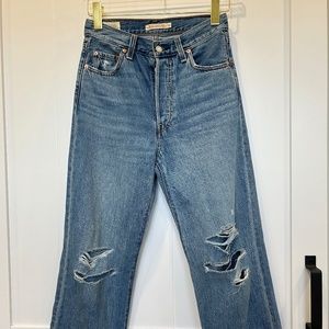 Levi’s Ribcage Straight Ankle jeans size 26